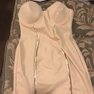 Maidenform Full ShapeWear With Bra